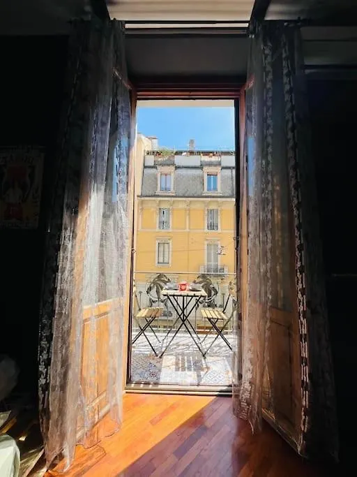 Sempione Appartamento Comfort Con Balcone A Milano